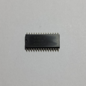 U4082B - low voltage voice switched IC for hands free operation